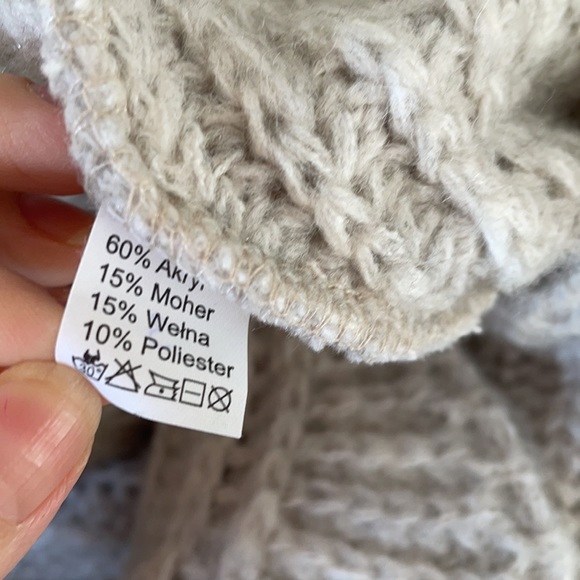 No brand made in Europe swaeter cardigan new - Picture 8 of 8